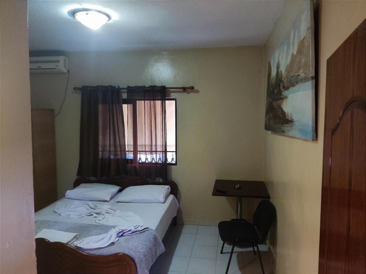 טיראנה Dafina Hotel מראה חיצוני תמונה
