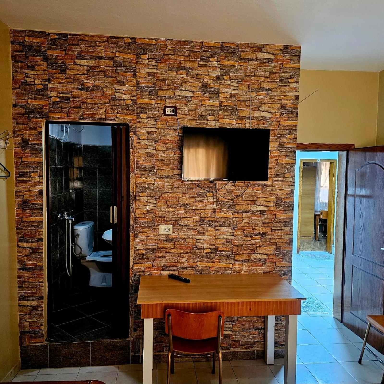 טיראנה Dafina Hotel מראה חיצוני תמונה