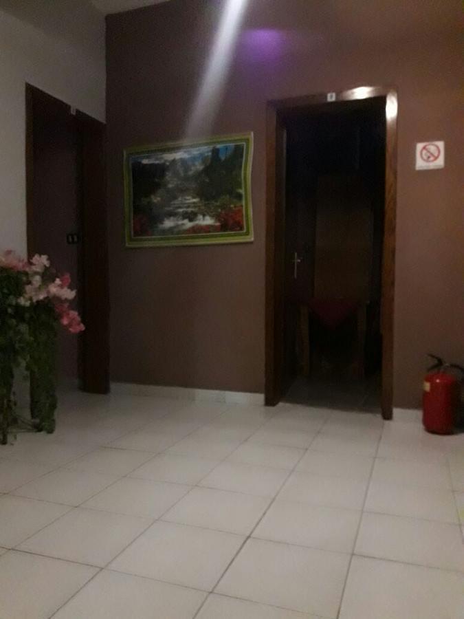 טיראנה Dafina Hotel מראה חיצוני תמונה